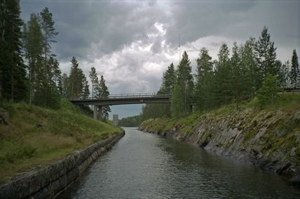 Varkaantaipaleen avokanava.