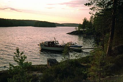 Kylmäsaaren retkisataman laituri.
