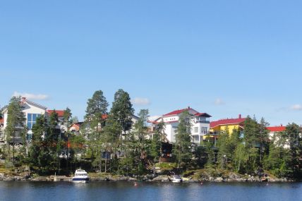 Komeita taloja Saaristokaupungissa.