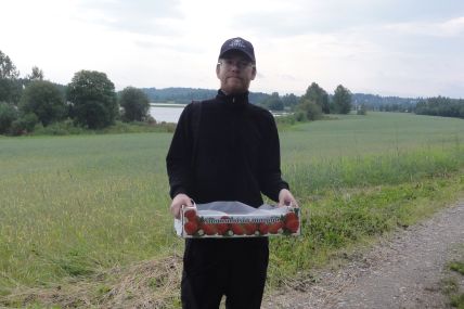 Ville ja mansikkalaatikko